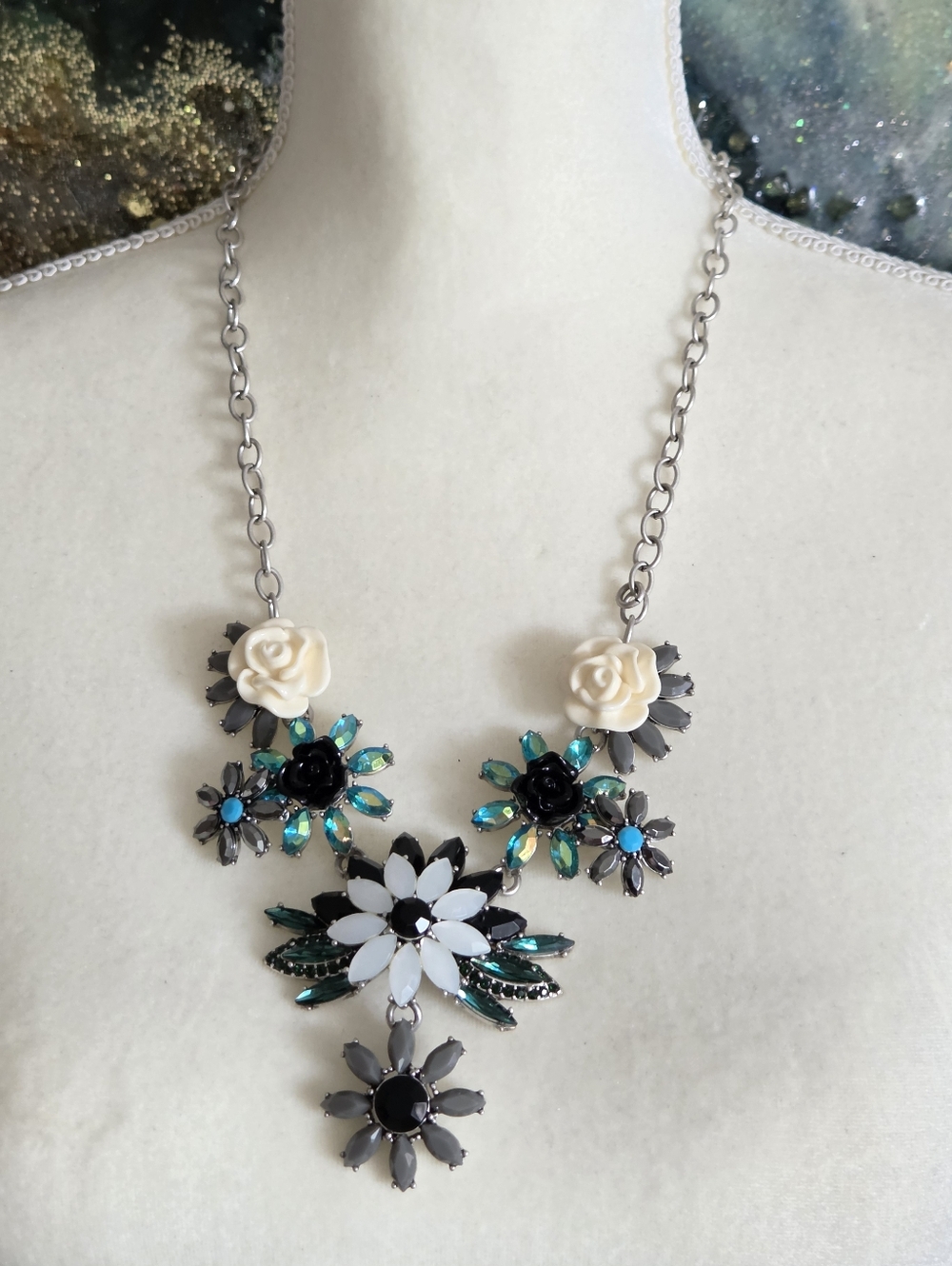 Joan Rivers Blue Garden Necklace Jasmine Floral